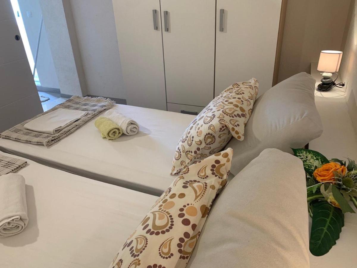 Mimice Bay Apartments Luaran gambar