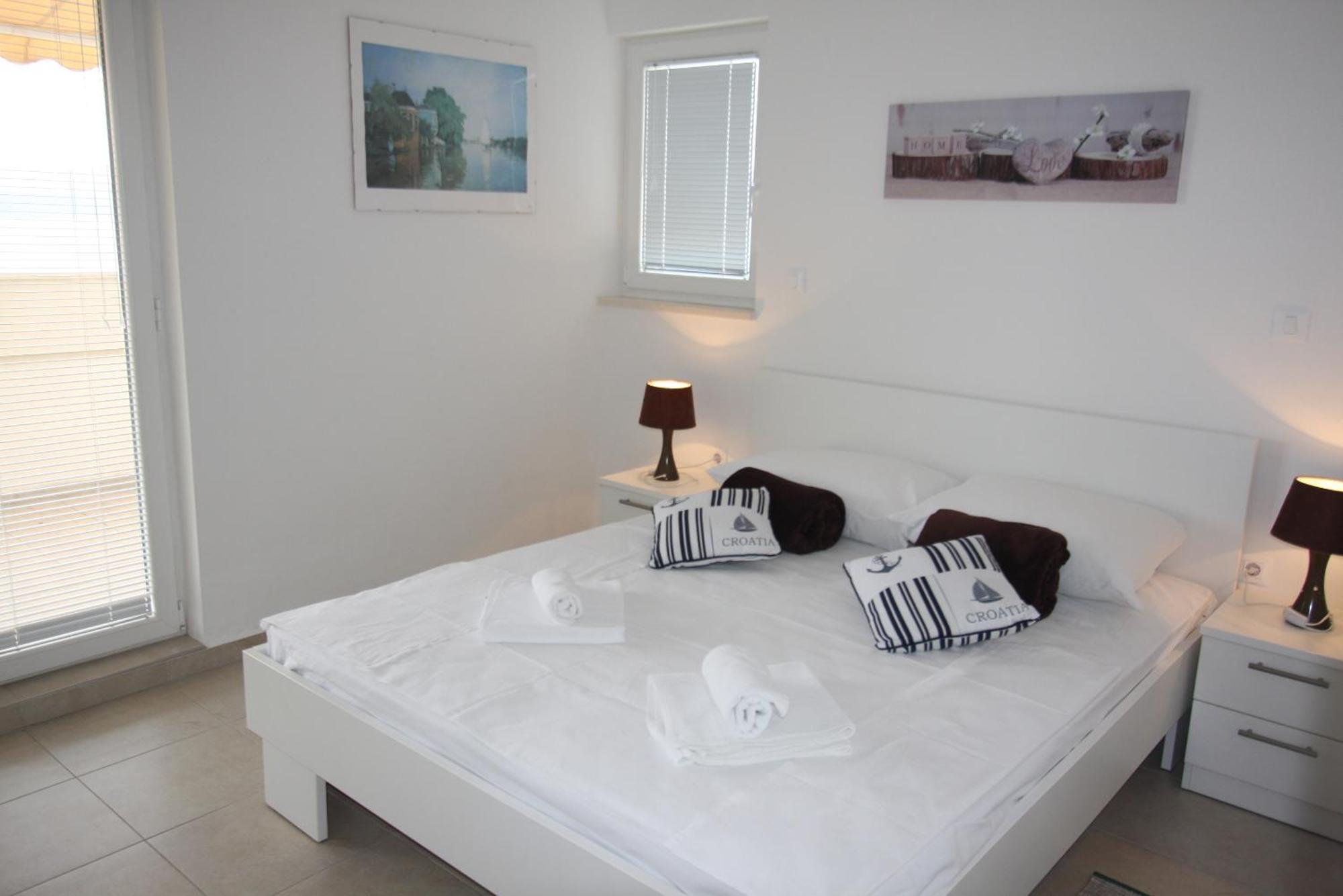 Mimice Bay Apartments Luaran gambar
